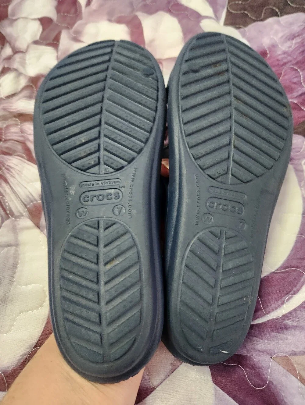 Crocs Sanrah Beveled Circle Wedge Sandals Size 7